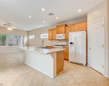 10474 Howling Coyote Avenue - Photo Thumbnail 14