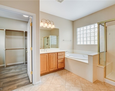10474 Howling Coyote Avenue - Photo Thumbnail 43
