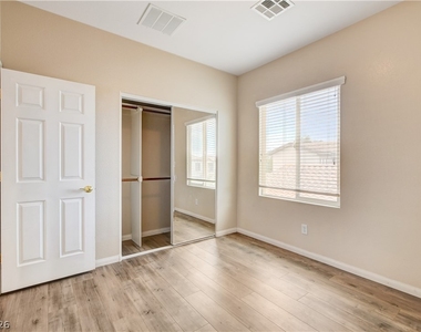 10474 Howling Coyote Avenue - Photo Thumbnail 30
