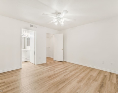 2300 E Silverado Ranch Boulevard - Photo Thumbnail 11