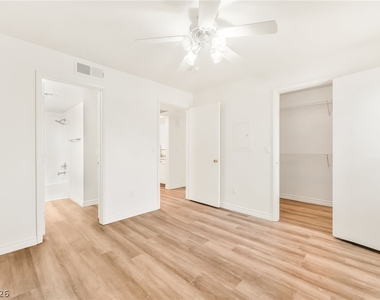 2300 E Silverado Ranch Boulevard - Photo Thumbnail 8