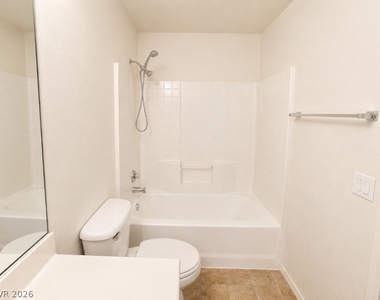 8101 Kempston Court - Photo Thumbnail 12