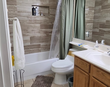 506 Melrose Heights Street - Photo Thumbnail 7