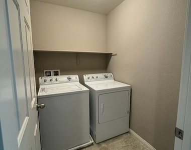 10558 Siesta Key Street - Photo Thumbnail 18
