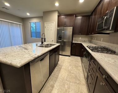 10558 Siesta Key Street - Photo Thumbnail 6