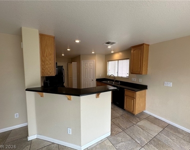 840 Percy Arms Street - Photo Thumbnail 8
