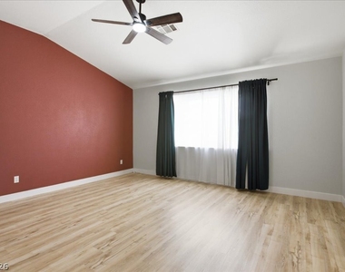 9569 Teton Diablo Avenue - Photo Thumbnail 8