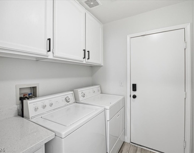 9569 Teton Diablo Avenue - Photo Thumbnail 13
