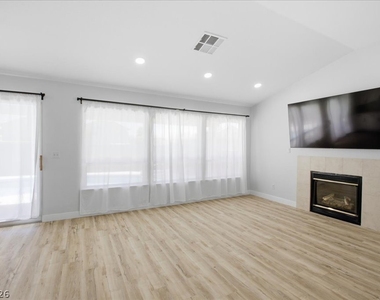 9569 Teton Diablo Avenue - Photo Thumbnail 6