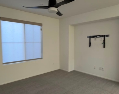 10610 Sariah Skye Avenue - Photo Thumbnail 28