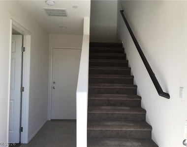 4650 Ranch House Road - Photo Thumbnail 2