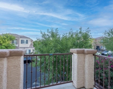 10380 Commanche Moon Avenue - Photo Thumbnail 31
