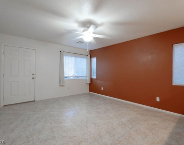 10380 Commanche Moon Avenue - Photo Thumbnail 4