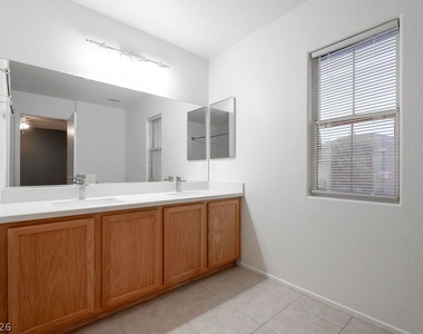 10380 Commanche Moon Avenue - Photo Thumbnail 20