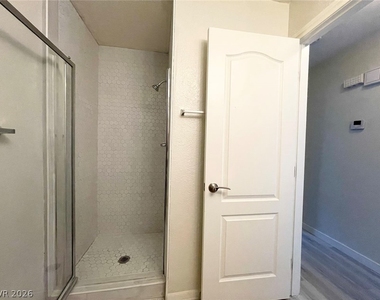 1834 N Decatur Boulevard - Photo Thumbnail 7