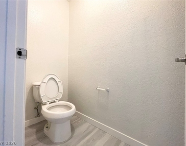 1834 N Decatur Boulevard - Photo Thumbnail 6