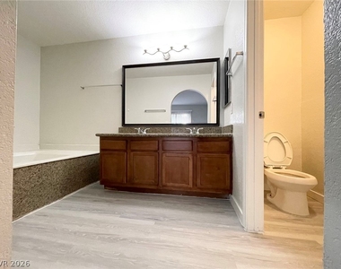 1834 N Decatur Boulevard - Photo Thumbnail 5