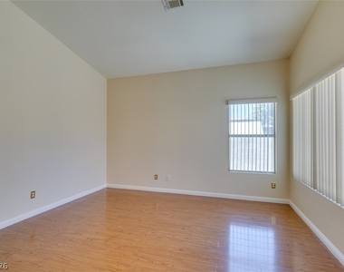 8168 W Gilmore Avenue - Photo Thumbnail 31