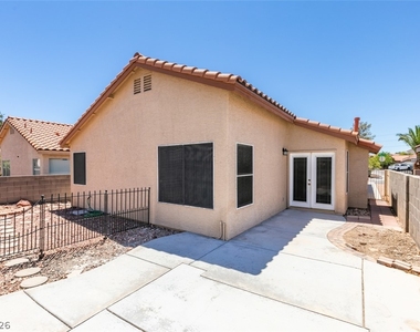 8168 W Gilmore Avenue - Photo Thumbnail 37