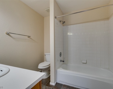 8168 W Gilmore Avenue - Photo Thumbnail 27