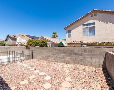 8168 W Gilmore Avenue - Photo Thumbnail 38