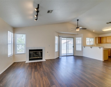 8216 Ogee Drive - Photo Thumbnail 2