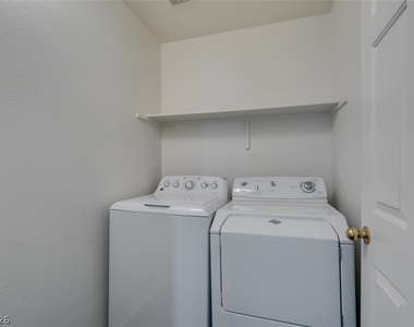 8216 Ogee Drive - Photo Thumbnail 22