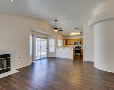 8216 Ogee Drive - Photo Thumbnail 3