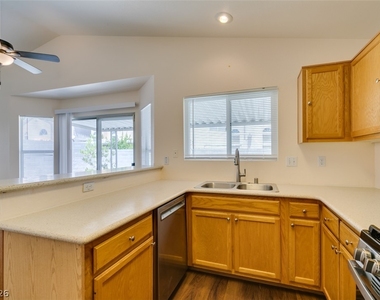 8216 Ogee Drive - Photo Thumbnail 17