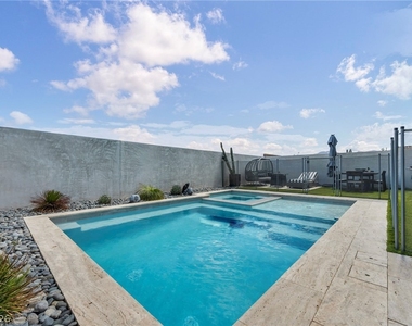2394 Bellinzona Place - Photo Thumbnail 53