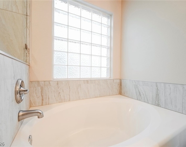 2343 Brockton Way - Photo Thumbnail 40