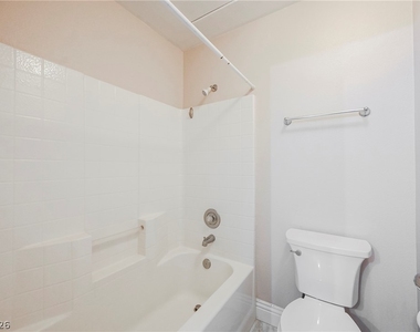2343 Brockton Way - Photo Thumbnail 53