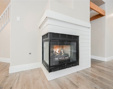 2343 Brockton Way - Photo Thumbnail 14