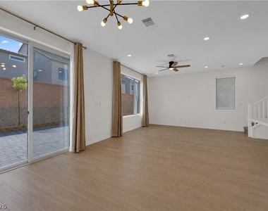 10265 Restless River Street - Photo Thumbnail 4