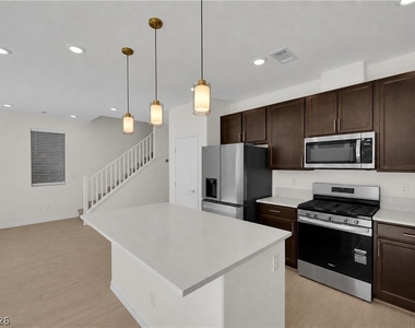 10265 Restless River Street - Photo Thumbnail 6