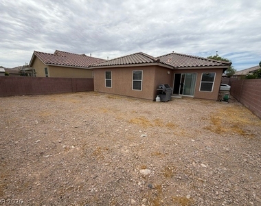 9940 Brazos Bend Street - Photo Thumbnail 8