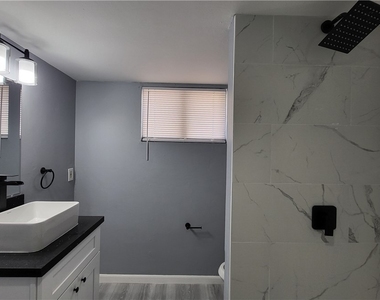 3240 N Michael Way - Photo Thumbnail 12