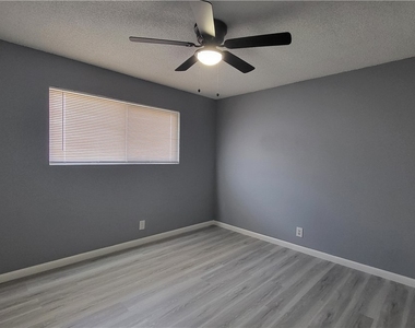 3240 N Michael Way - Photo Thumbnail 10