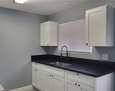 3240 N Michael Way - Photo Thumbnail 3