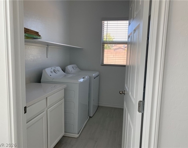 8179 Skye Plum Street - Photo Thumbnail 20