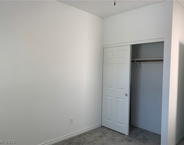 8179 Skye Plum Street - Photo Thumbnail 10