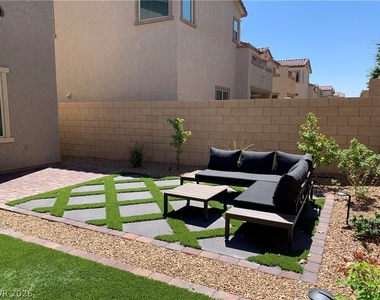8179 Skye Plum Street - Photo Thumbnail 28