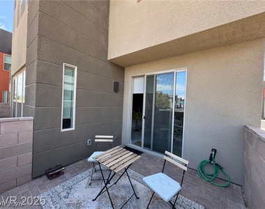 4318 Eagle Summit Avenue - Photo Thumbnail 16