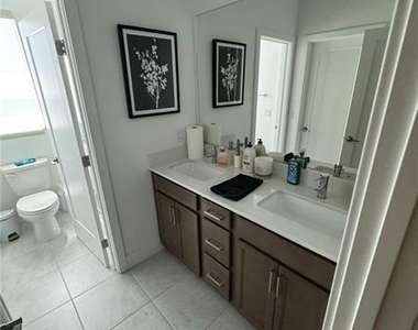 4318 Eagle Summit Avenue - Photo Thumbnail 9