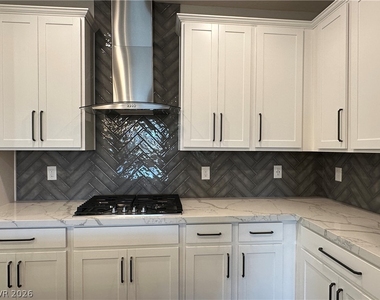 11617 Cedar Shore Avenue - Photo Thumbnail 4