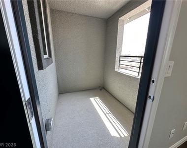 11617 Cedar Shore Avenue - Photo Thumbnail 14