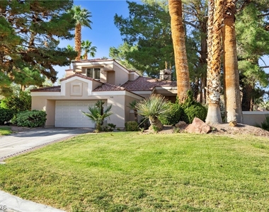 7600 Painted Dunes Drive - Photo Thumbnail 1