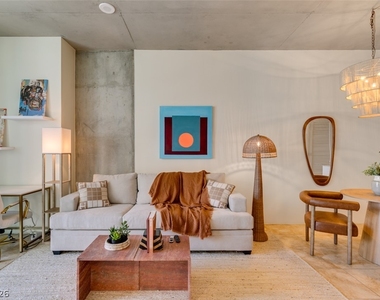 353 Bonneville Ave - Photo Thumbnail 9