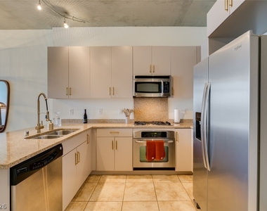 353 Bonneville Ave - Photo Thumbnail 23