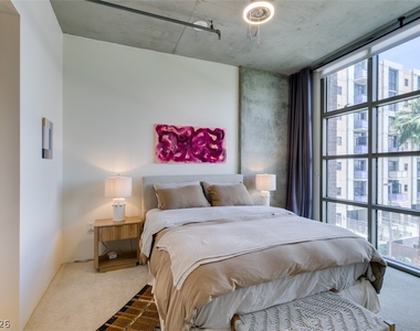 353 Bonneville Ave - Photo Thumbnail 26